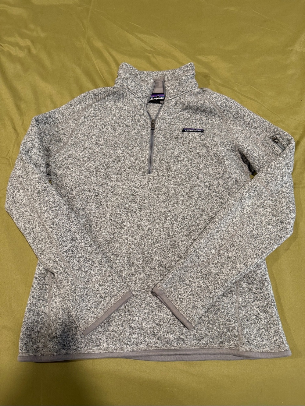Patagonia Women’s Heather Gray Quarter-Zip Pullover